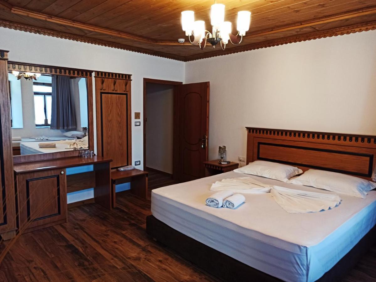 Boutique Hotel Praga Gjirokastër 外观 照片