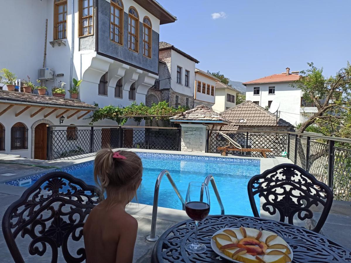 Boutique Hotel Praga Gjirokastër 外观 照片