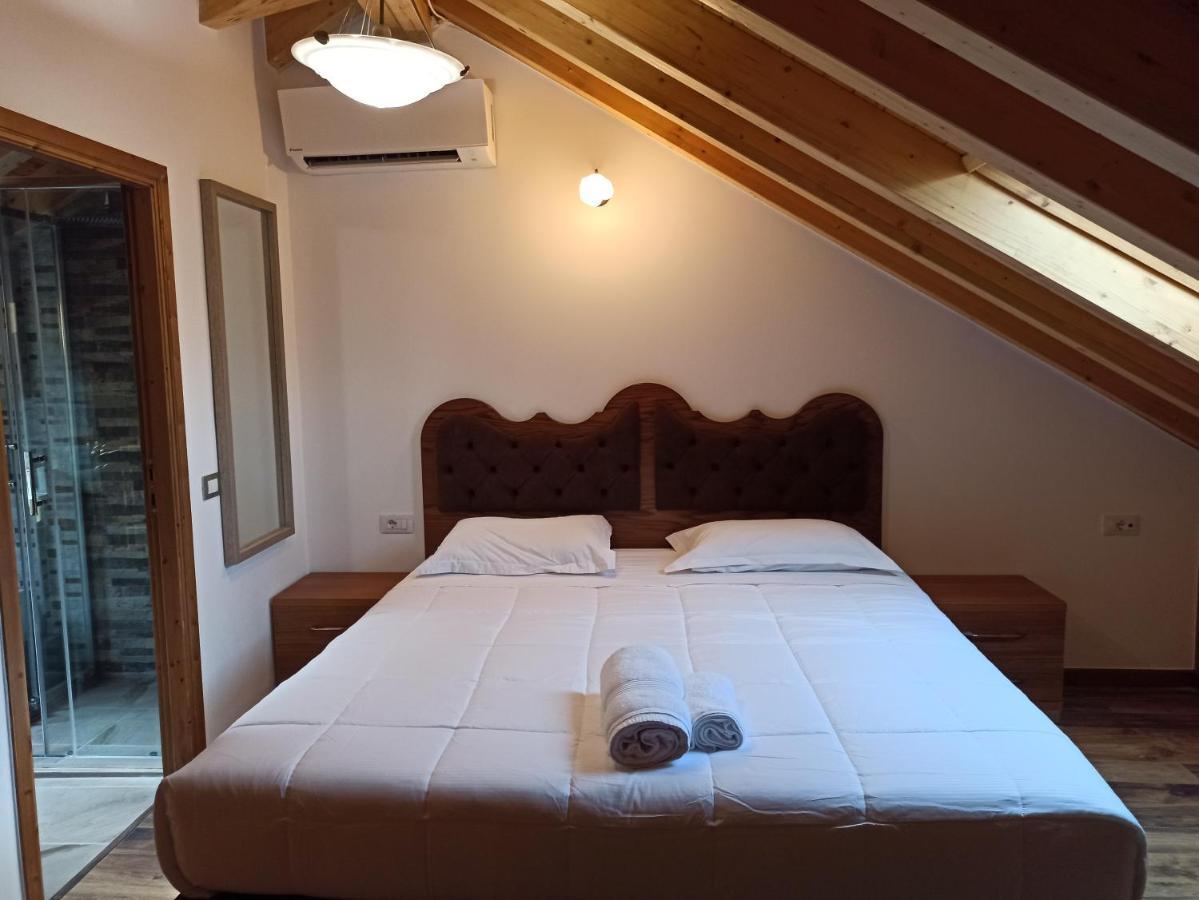 Boutique Hotel Praga Gjirokastër 外观 照片