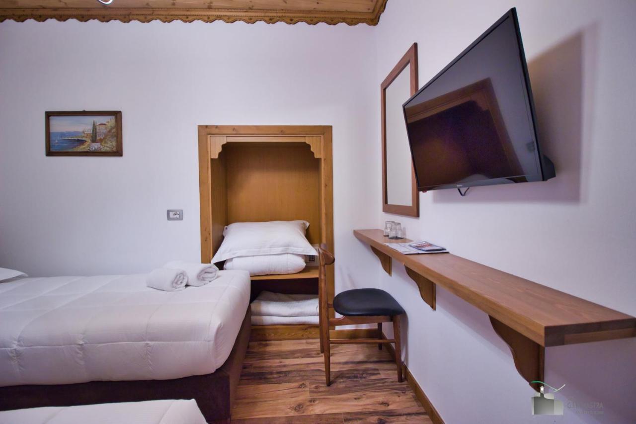 Boutique Hotel Praga Gjirokastër 外观 照片