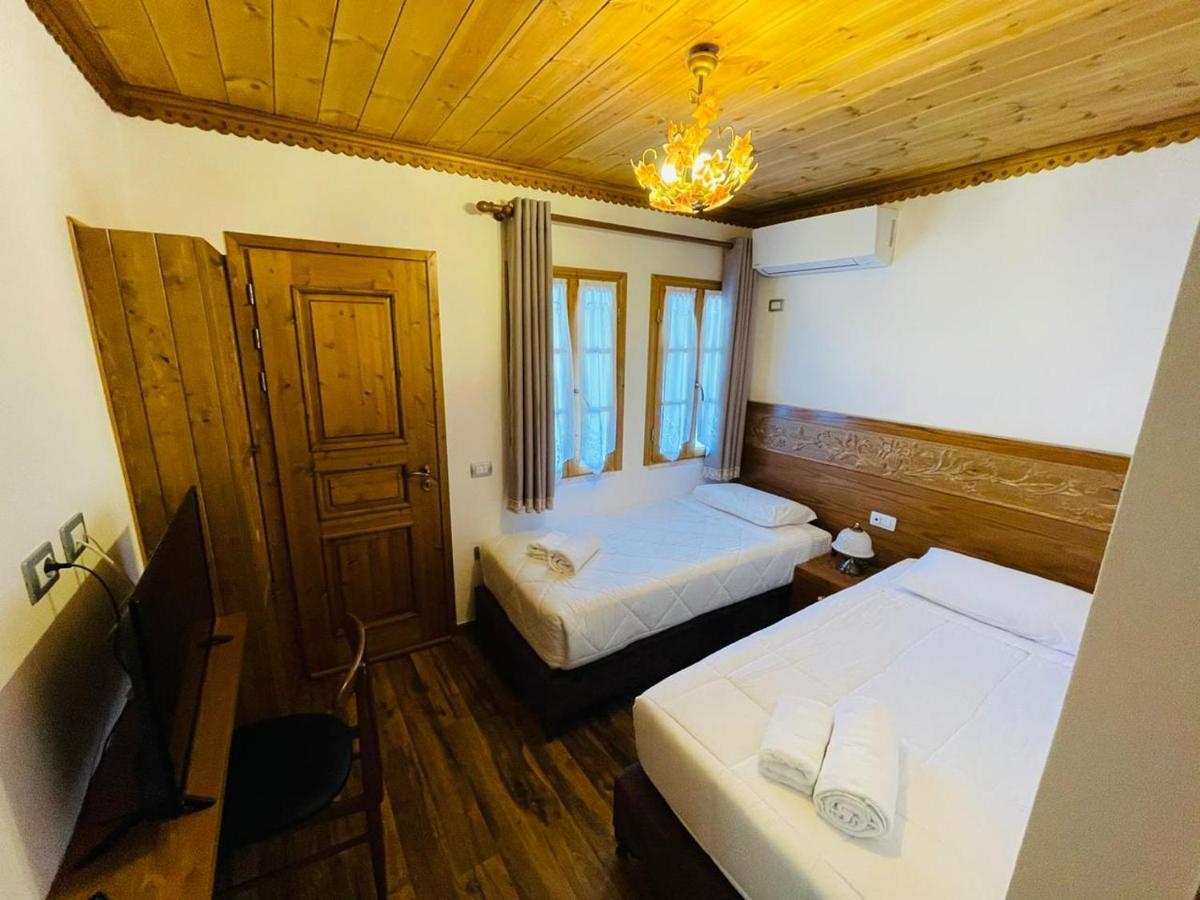 Boutique Hotel Praga Gjirokastër 外观 照片