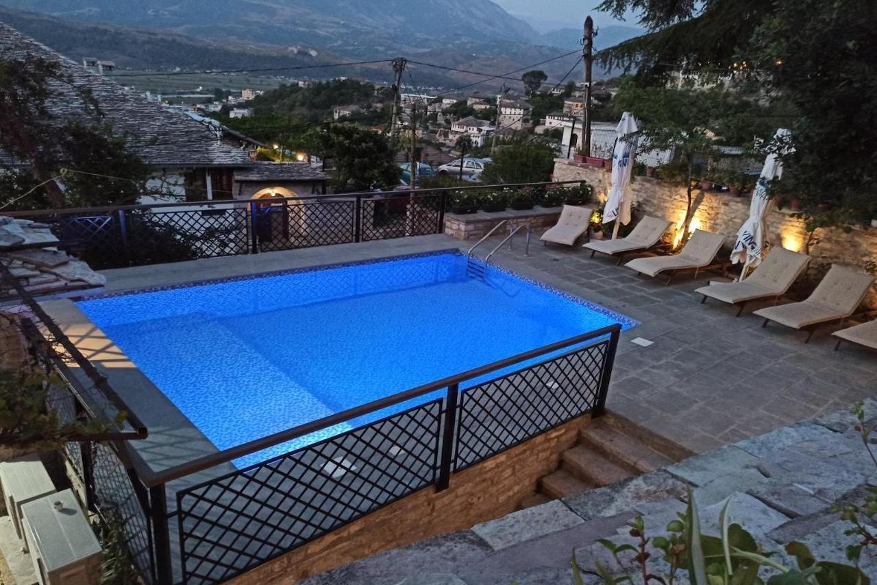 Boutique Hotel Praga Gjirokastër 外观 照片